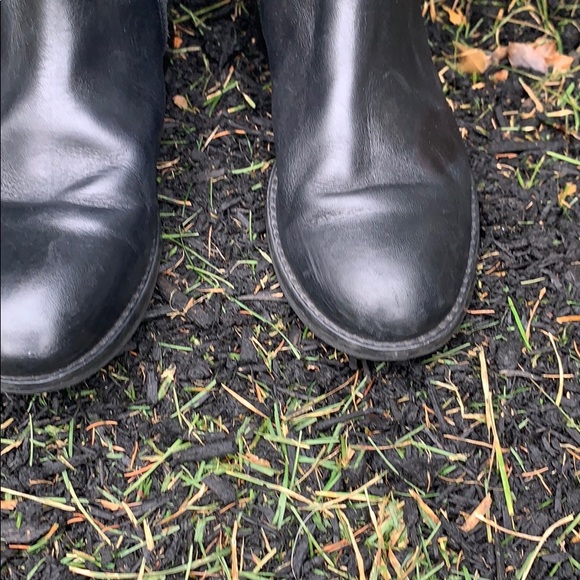 Black and gray tall boots - Picture 2 of 8